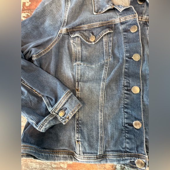 Lane Bryant Blue Denim Jacket Soft and Stretchy Nice Material - Picture 2 of 6